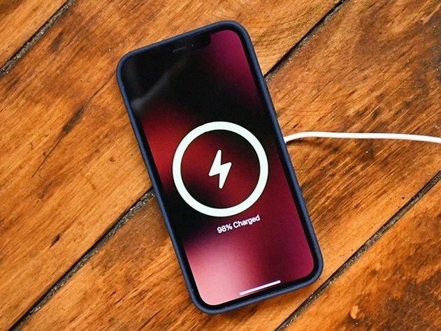 利川苹果手机维修分享iPhone 12可以随便充电吗 